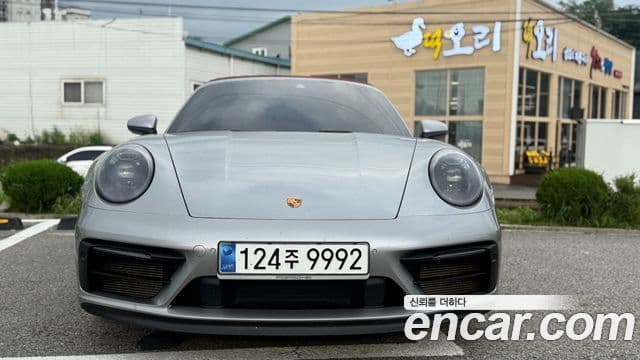 Porsche 911 Carrera 4 GTS Cabriolet, фото 1